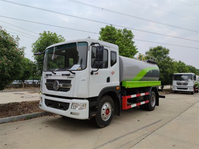 杭州用戶喜提12方灑水車，澆花、澆樹、綠化噴灑功能全